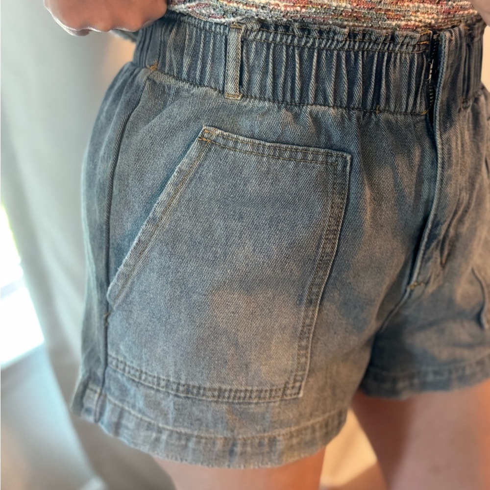 Mustard Seed Elastic Waist High Rise Denim Shorts Women's Medium Blue Distressed - Picture 6 of 16